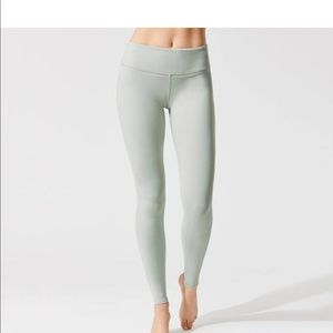 Alo yoga airbrush leggings